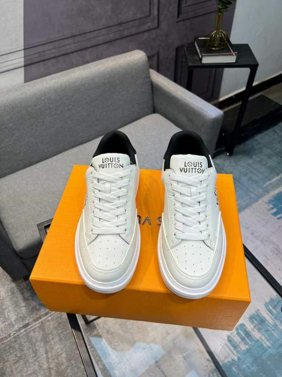 Picture of Louis Vuitton Shoes _SKULVsz39-45hnh032215498